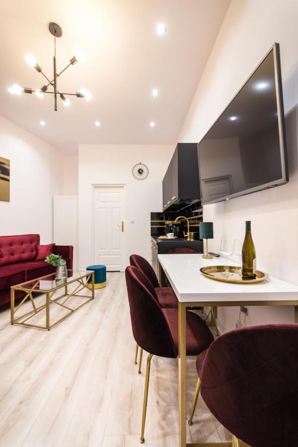 Golden Moonlight Apartment Zielona Gora  Exterior photo
