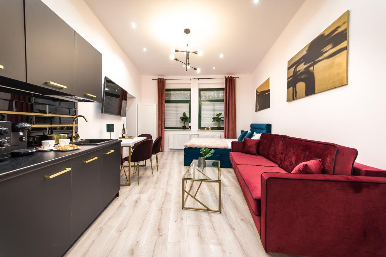 Golden Moonlight Apartment Zielona Gora  Exterior photo
